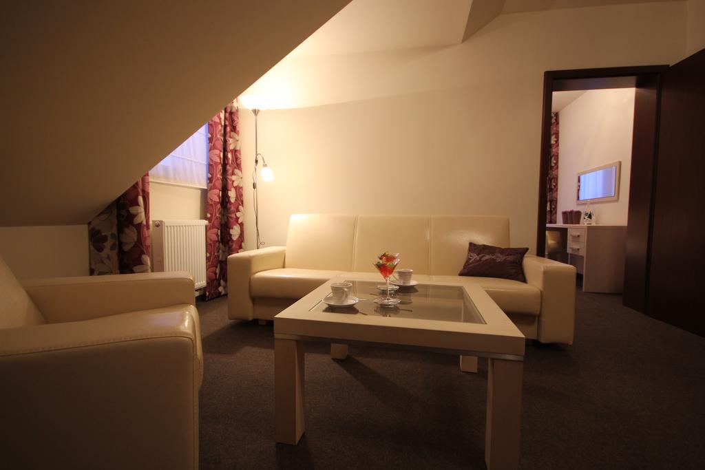 Biala Akacja Resort & Business Prudnik Room photo
