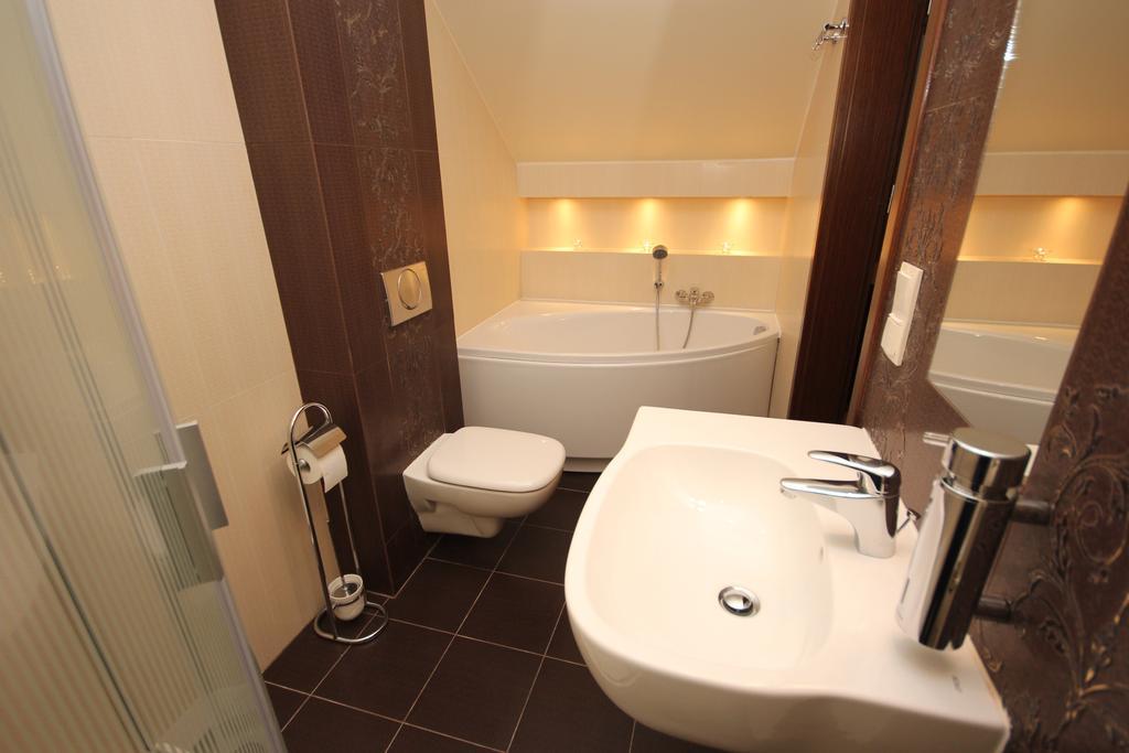 Biala Akacja Resort & Business Prudnik Room photo